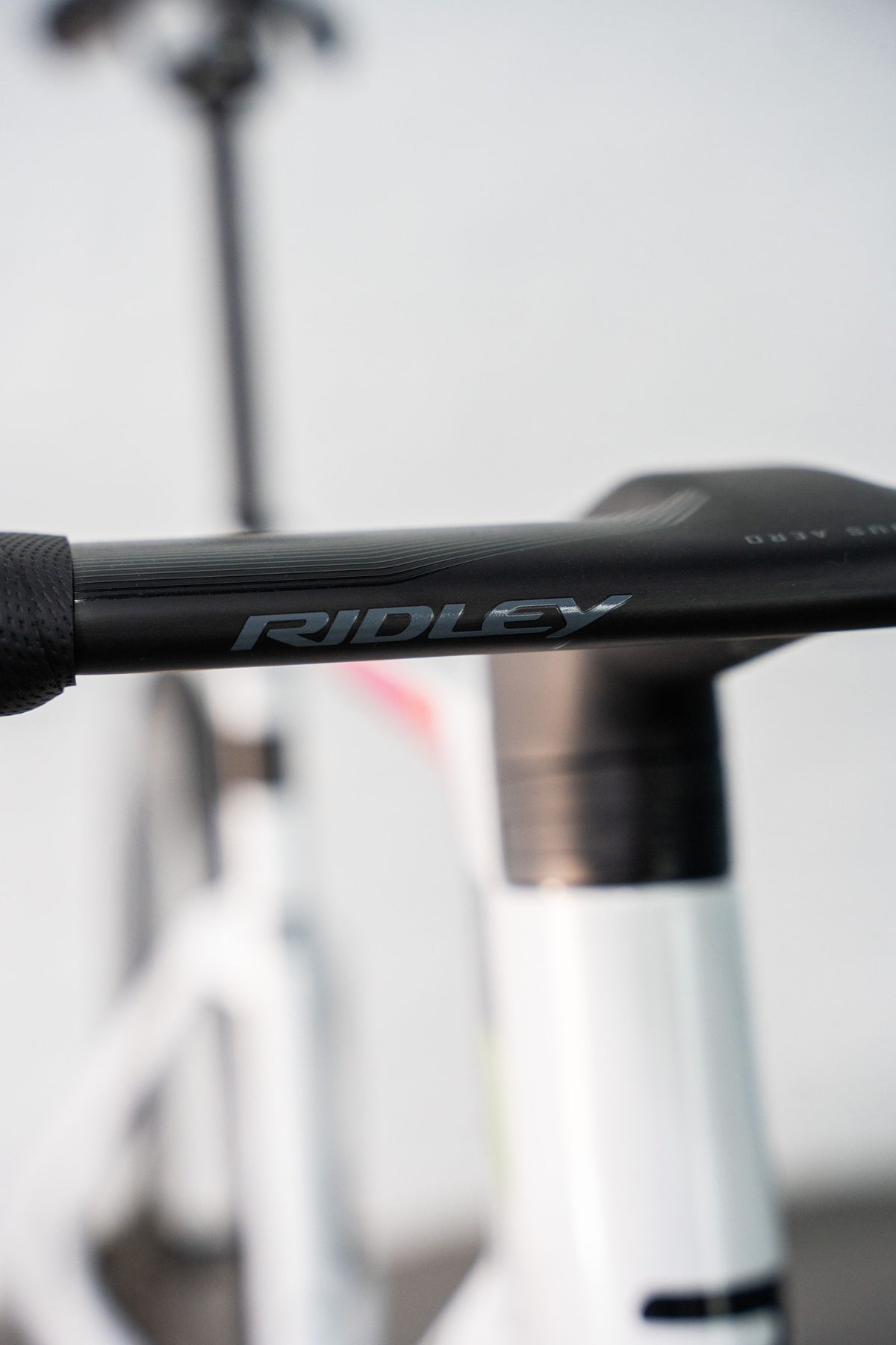 Ratas Ridley Noah Fast 3.0 Ultegra DI2 2x12 (XS), pearl valge/must