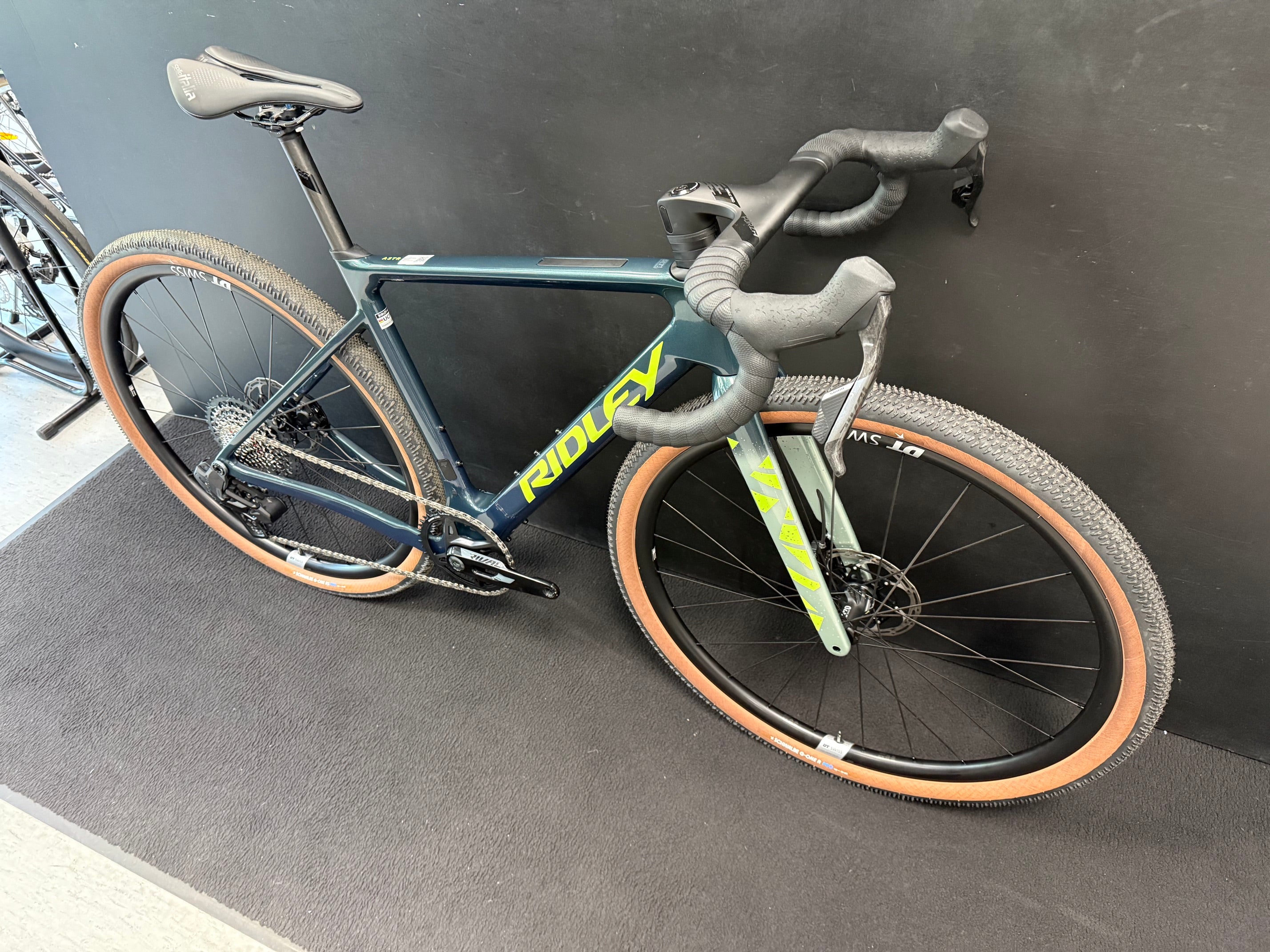 Ratas Ridley ASTR Rival XPLR (XS), roheline